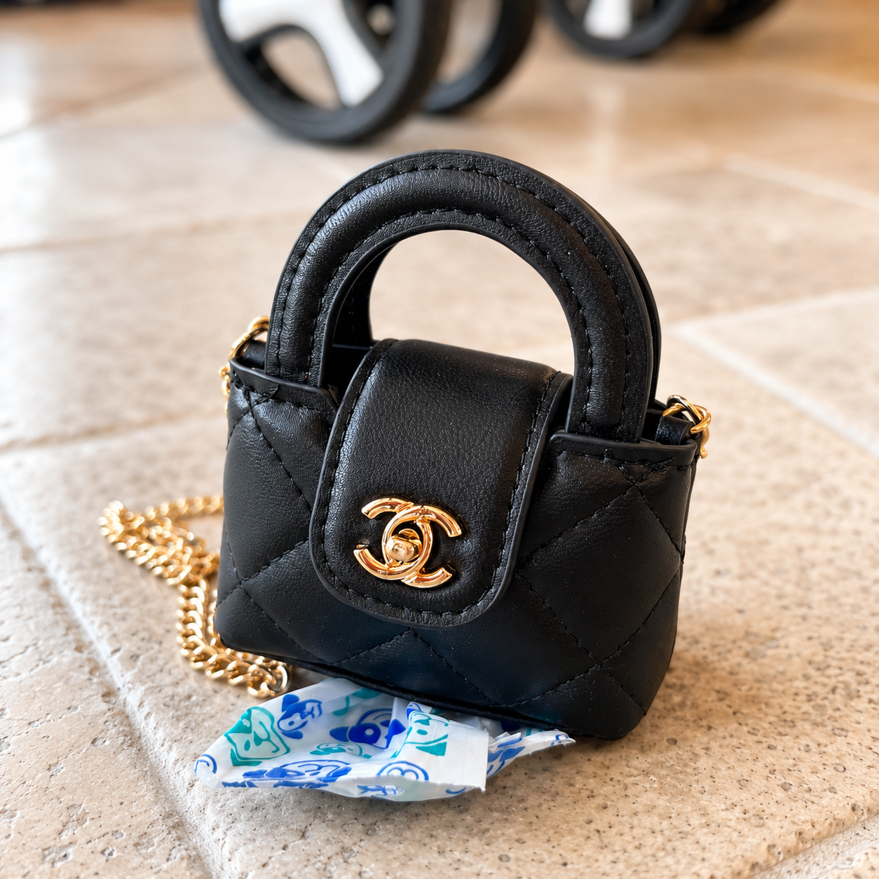 Luxury Mini Waste Bag Holder for Dogs – Quilted Pet Poop Bag Dispenser Purse with Gold Chain